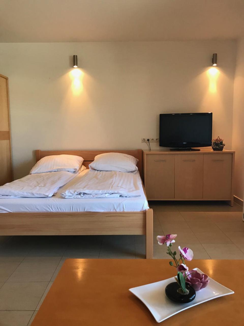 Baltic Vip Apartamenty Przy Morzu Реваль Екстер'єр фото
